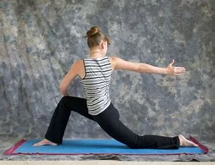 Rotated-Low-Lunge