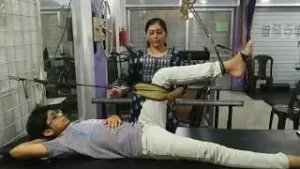 Suspension for hip medial and lateral rotation
