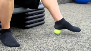 Tennis-ball-roll