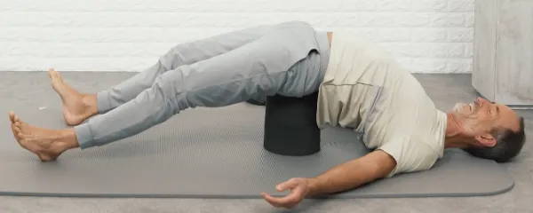 buttocks pinch